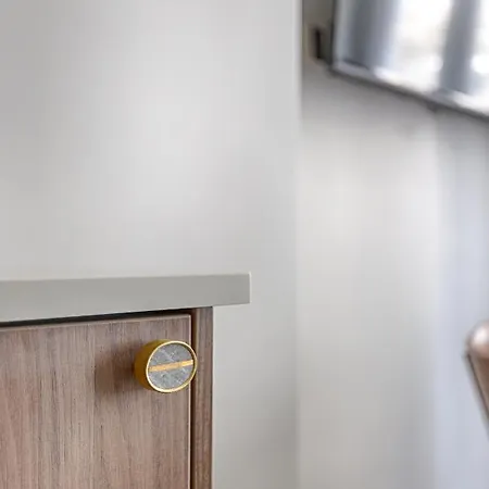 Unique Luxury Parisian Flat 2br/6p -champs Elysees Apartament *