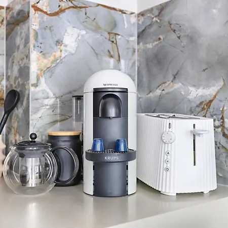 Unique Luxury Parisian Flat 2br/6p -champs Elysees Paris