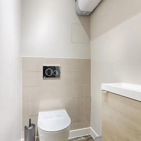 Unique Luxury Parisian Flat 2br/6p -champs Elysées Apartamento