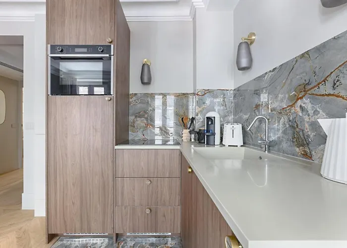 Unique Luxury Parisian Flat 2br/6p -champs Elysees Lejlighed *