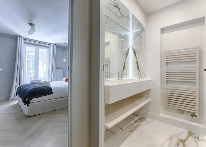 Unique Luxury Parisian Flat 2br/6p -champs Elysees Lejlighed