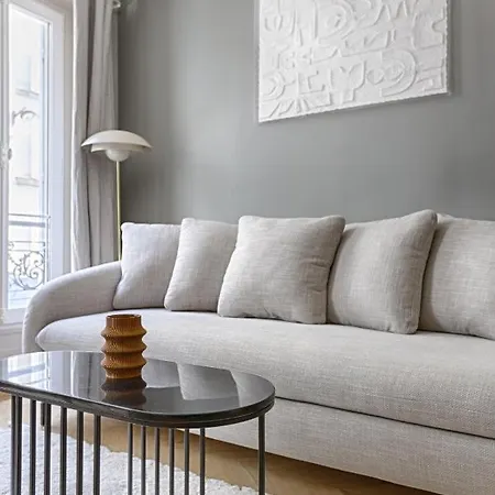 Unique Luxury Parisian Flat 2br/6p -champs Elysées * París